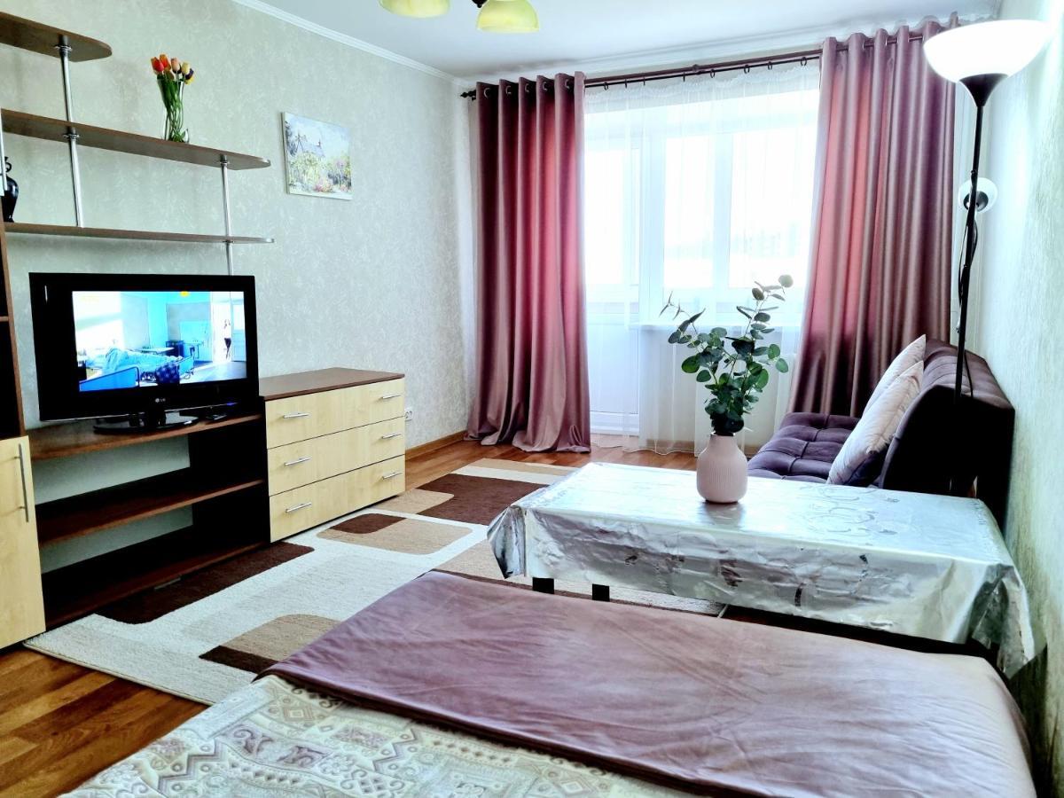 Apartment На Стрелке С Красивым Видом На Иртыш Ustʼ-Kamenogorsk المظهر الخارجي الصورة