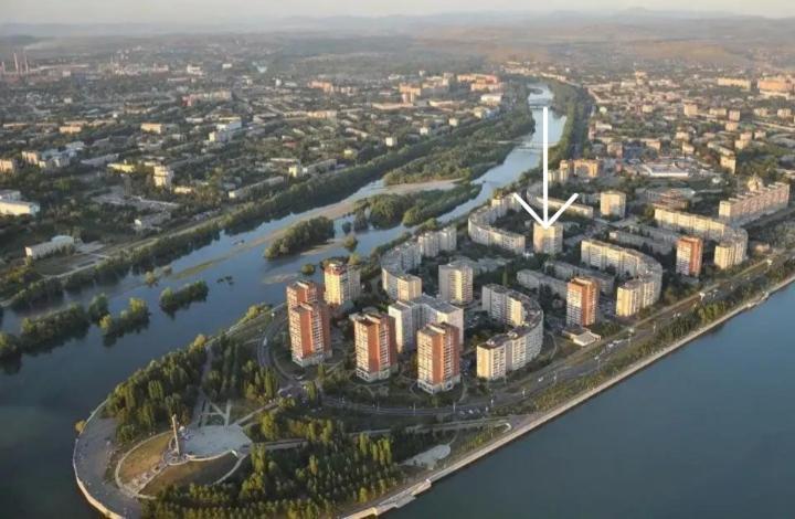 Apartment На Стрелке С Красивым Видом На Иртыш Ustʼ-Kamenogorsk المظهر الخارجي الصورة